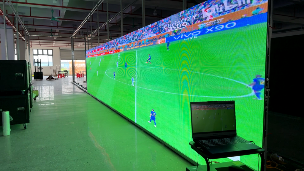 05-p3-91-7680hz-factory-testing P3.91 7680Hz LED display factory and camera testing