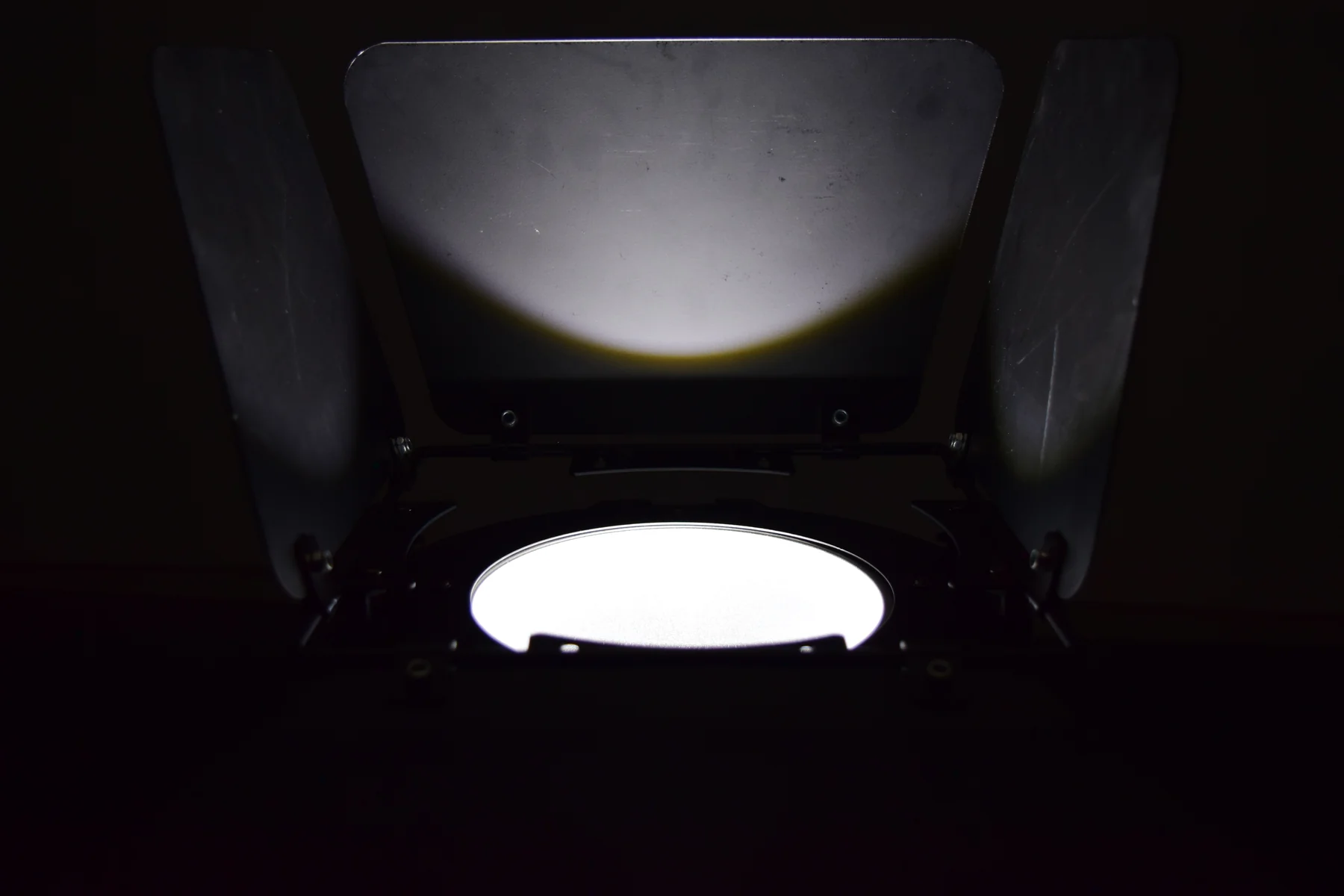 White COB output on RG-320 PAR light as a white-output reference