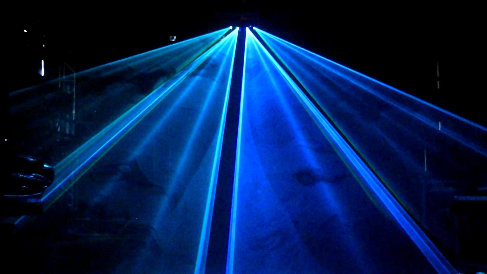 RG-728 blue and cyan laser fan demonstration