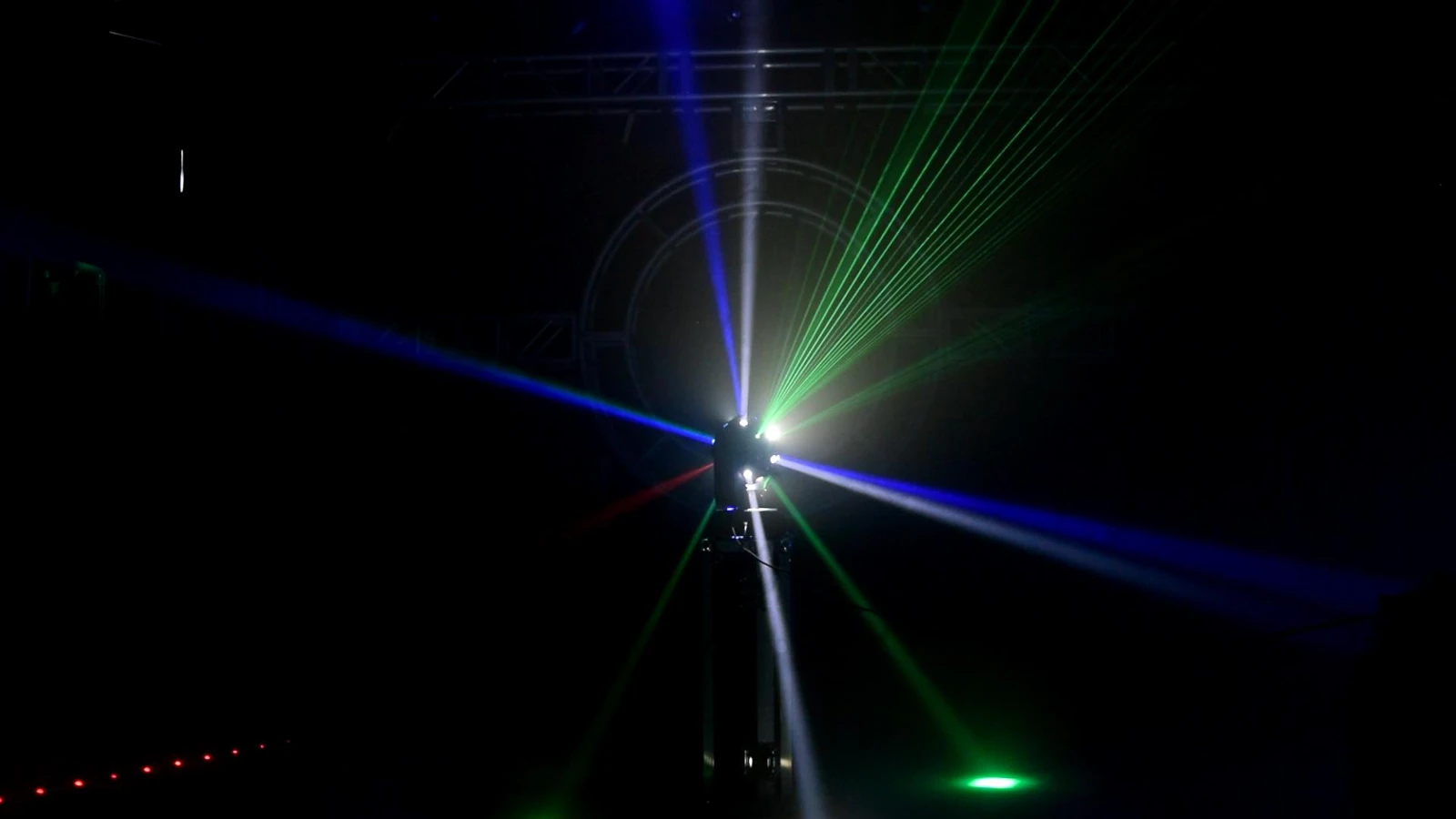 RG-274 mixed LED beams and green laser fan in a dark demonstration
