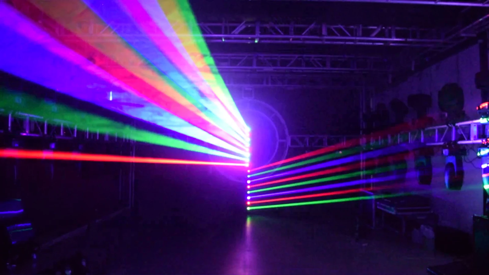 Supplied RGB full-color eight-eye laser demonstration 2