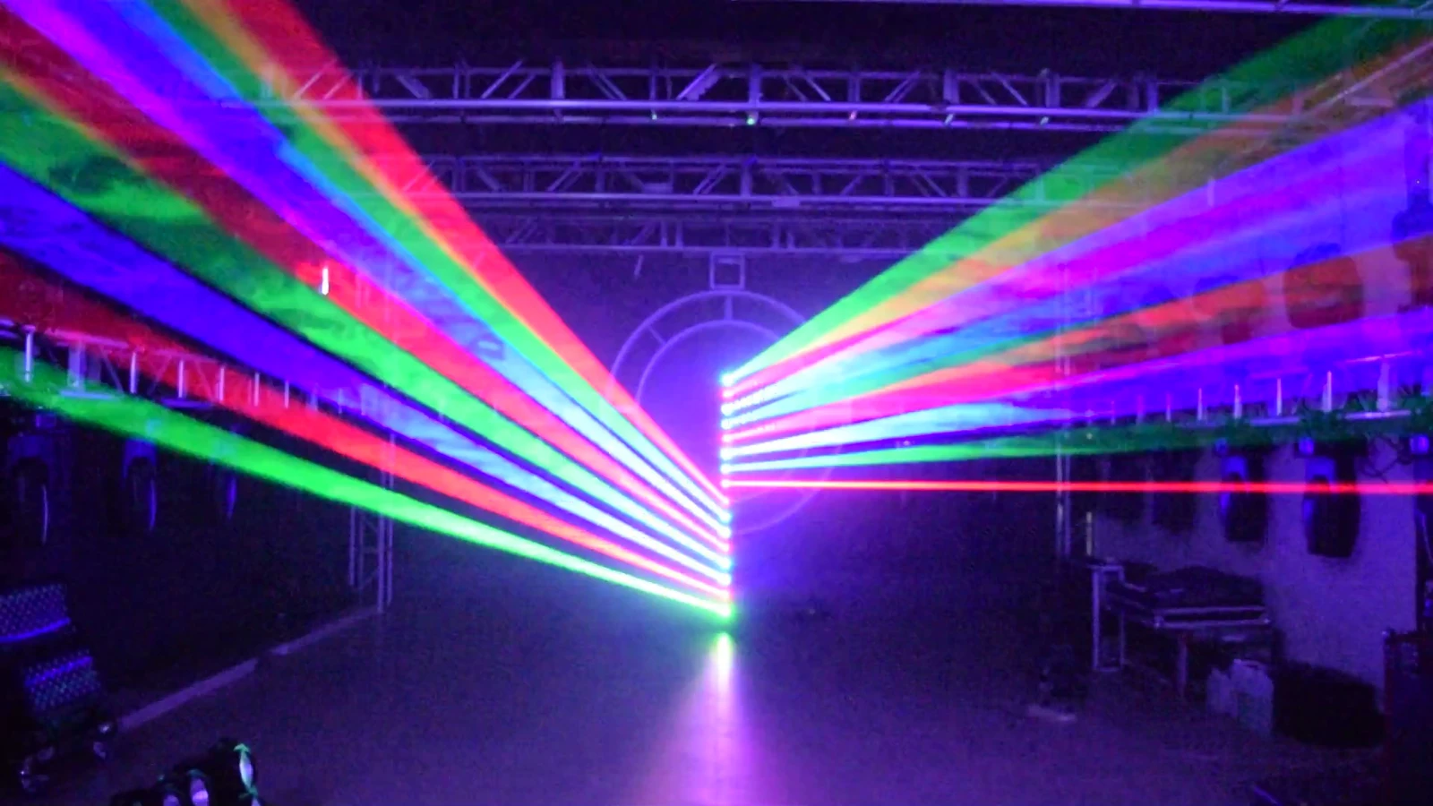 Supplied RGB full-color eight-eye laser demonstration 3